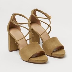 H&M Ankle Wrap Chunky‎ Heel Sandals